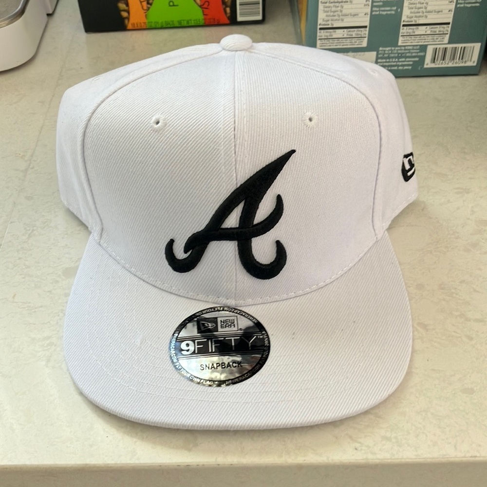 Atlanta Braves white / BLK New Era SnapBack